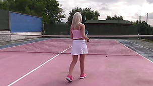 Kinky teenage babe Katy E has fun after tennis match